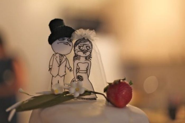 hilarious cake toppers 1