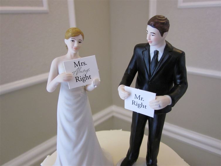 hilarious cake toppers 12