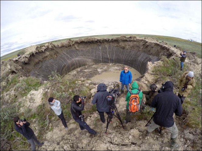 massive crater in Siberia 9