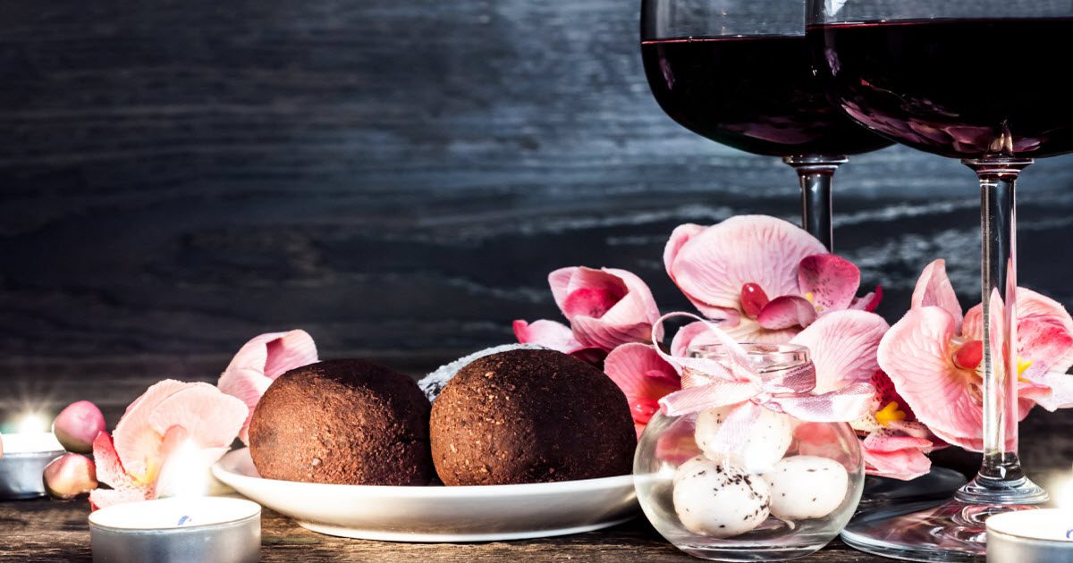 chocolate-and-red-wine.jpg